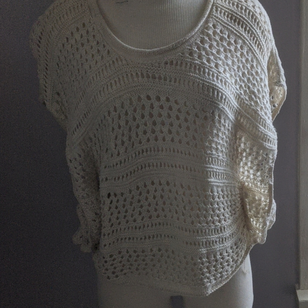 Short sleeve top